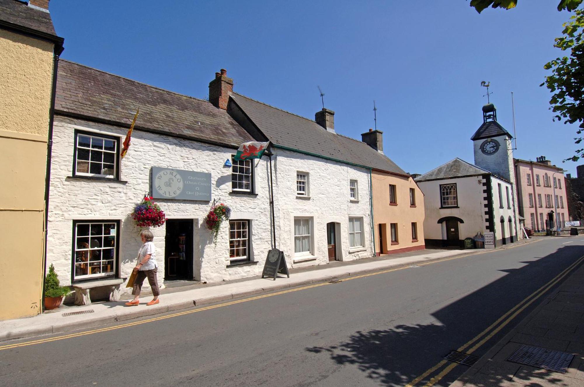 Holiday home Round Park- Private And Spacious Family With Parking Laugharne