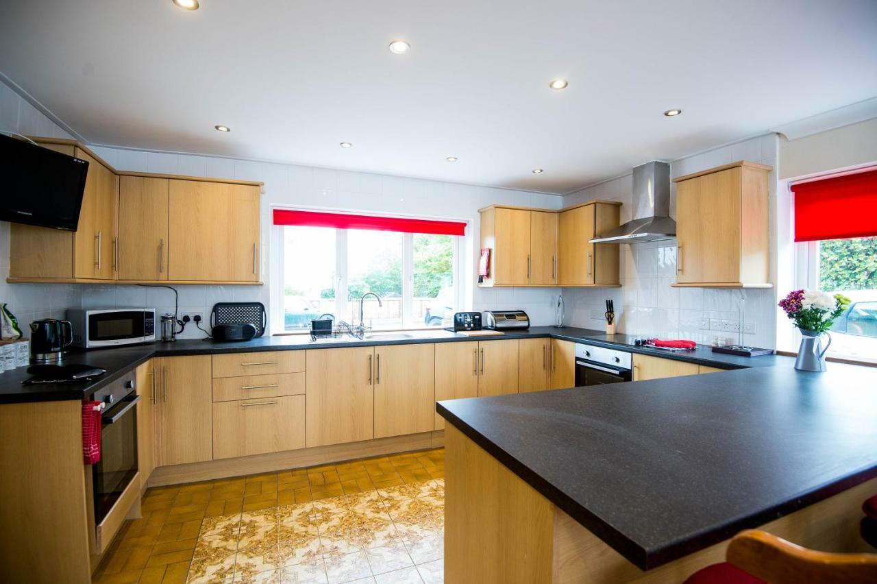 Holiday home Round Park- Private And Spacious Family With Parking