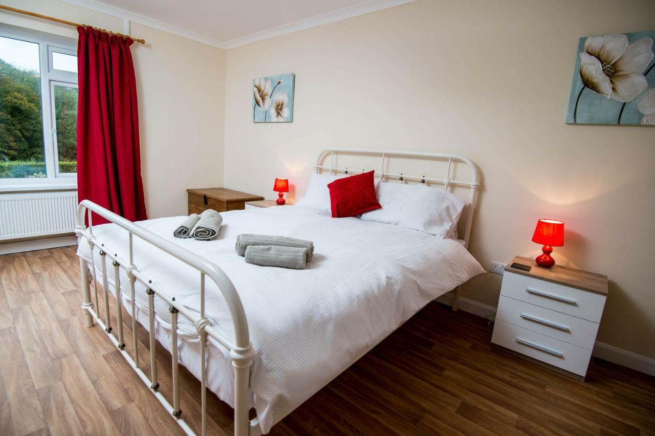 Round Park- Private And Spacious Family With Parking Holiday home